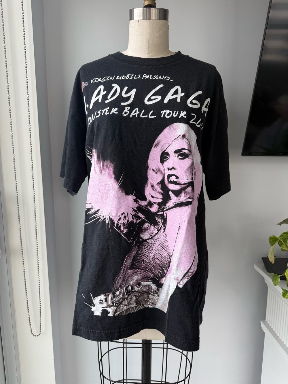 Vintage Lady Gaga Graphic Short Sleeve Concert Tee